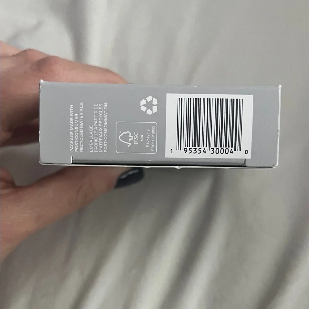 r.e.m. beauty Midnight Shadows Eyeshadow Palette - Midnight Snack